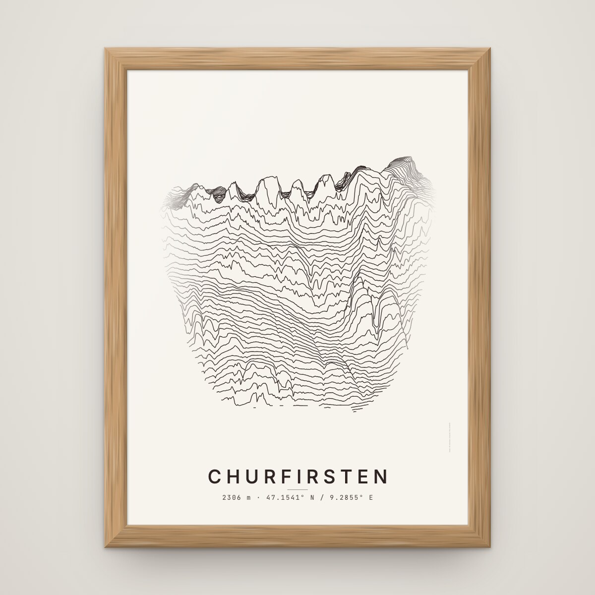 Churfirsten Poster im Rahmen Eiche an der Wand