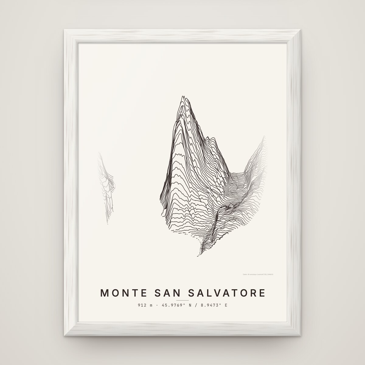 Monte San Salvatore Poster im Rahmen Weiss an der Wand