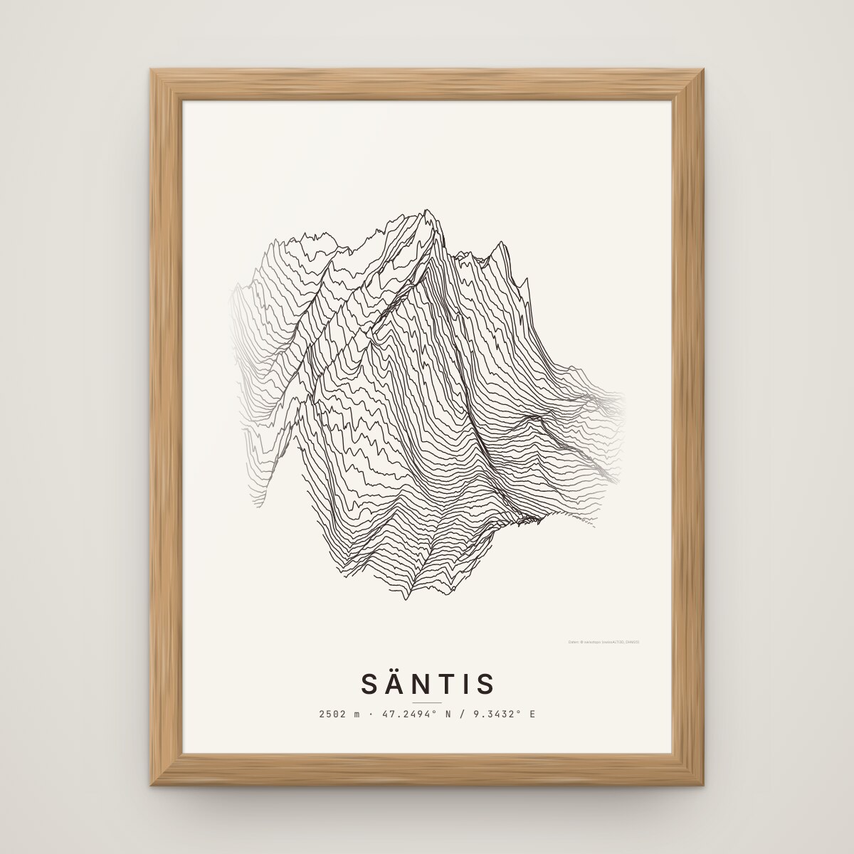 Säntis Poster im Rahmen Eiche an der Wand